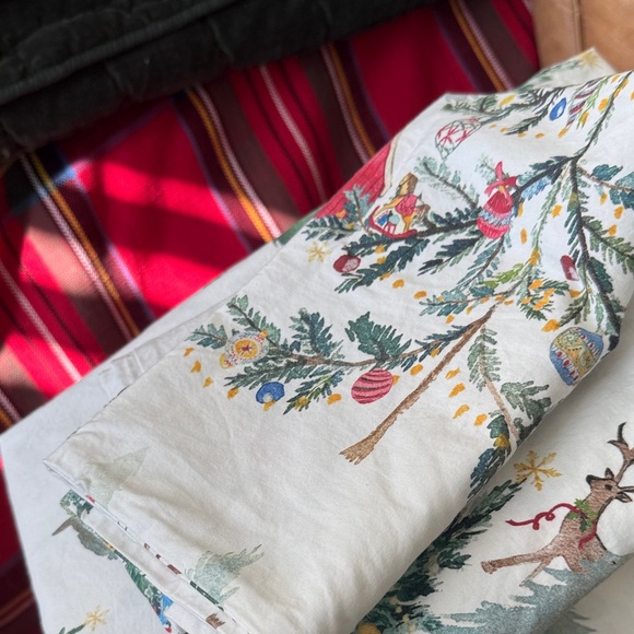 Pottery Barn CHRISTMAS IN THE COUNTRY King Size Christmas Sheets - Picture 12 of 17